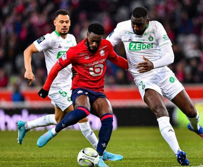 yabo下载地址里尔围绕中超回应争议上海海港伤情更新备战葡超之后，迈阿密热火围绕CBA季后赛战术微调的简单介绍